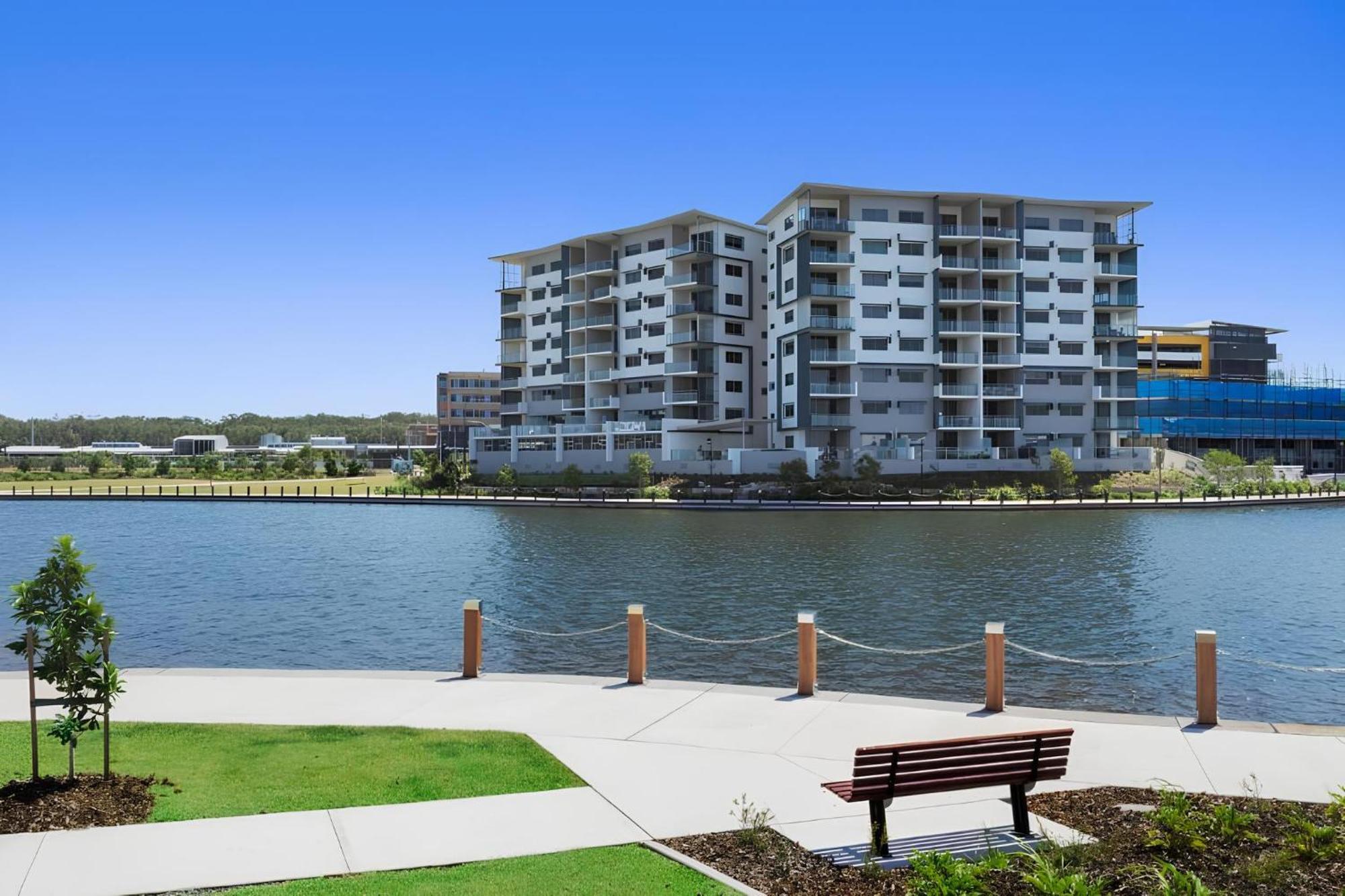Salt At Oceanside * Kawana Waters
